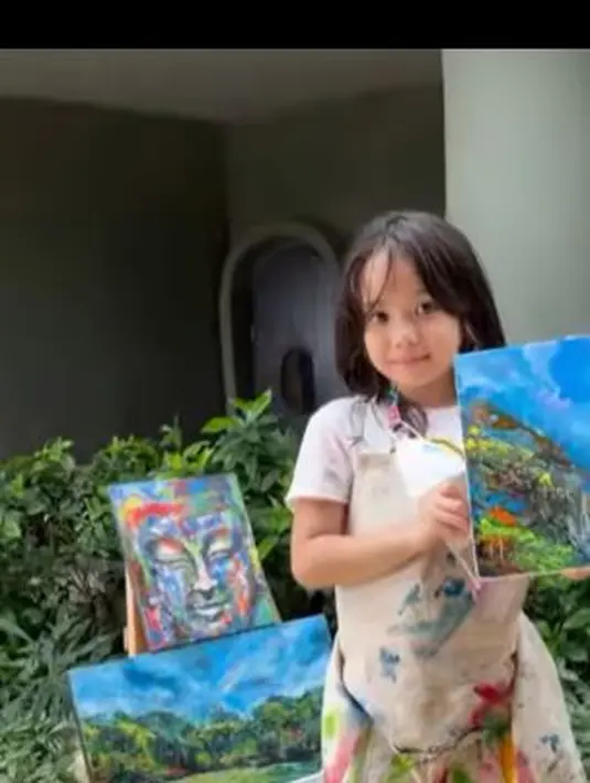 <p>Di sana, Gempi juga belajar melukis. Lihat hasilnya, bagus kan? (Foto: Instagram/@gisel_la)</p>