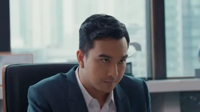 Ibrahim Risyad sebagai Ridwan dalam film Ahlan Singapore. (Foto: Dok. MD Pictures)