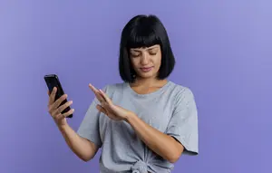 6 Ciri Orang yang Membiarkan Notifikasi Menumpuk Tanpa Dibuka Menurut Psikologi