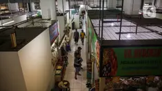 Suasana perdagangan di kawasan Pasar Rumput, Jakarta, Kamis (28/11/2019). Sebagian pedagang telah menempati kios-kios di area Pasar Rumput. (Liputan6.com/Faizal Fanani)
