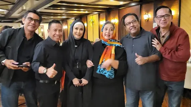 [Fimela] Rano Karno dan Yessy Gusman