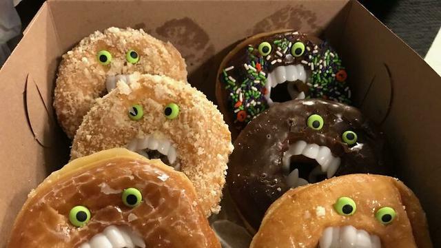 8 Makanan Bertema Halloween Ini Ngeri Banget, Bikin Enggak Jadi Makan