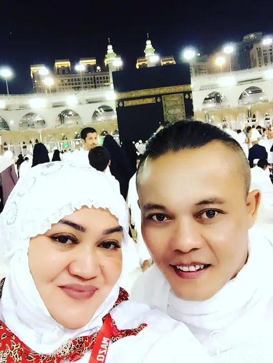 Banyak yang kaget dengan kabar tersebut. Kuasa hukum Lina sedikit berbagi informasi terkait gugatan yang diajukan kliennya. Salah satu alasannya adalah kebiasaan presenter dan komedian itu yang tidak bisa dirubah. (Instagram/ferdinan_sule)