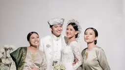 Dalam pesannya, Hanggini juga berterima kasih kepada Shenina yang selalu ada di sisinya dalam berbagai situasi, termasuk saat-saat sulit. Ia mengenang momen ketika mereka sering menghabiskan waktu bersama. Kedekatan mereka memperlihatkan persahabatan yang tulus. (Liputan6.com/IG/@ameliapratiwi47)