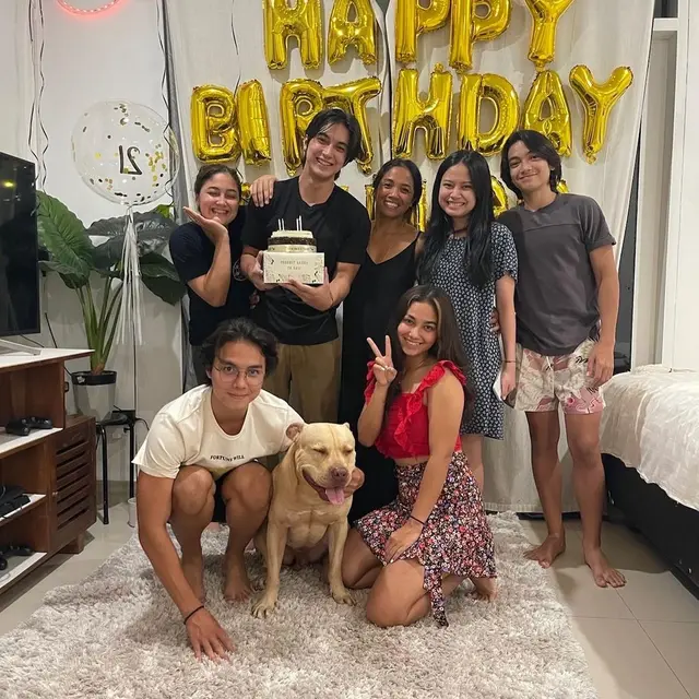 6 Potret Ulang Tahun Junior Roberts, Makin Lengket dengan Hanggini