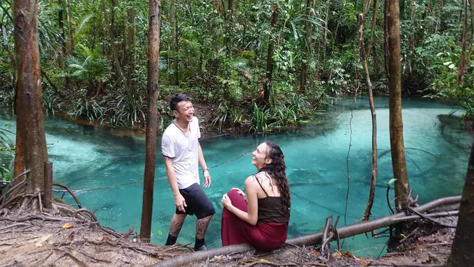 [Bintang] Bikin Baper, Ini 8 Foto Romantis Dimas Anggara dan Nadine Chandrawinata