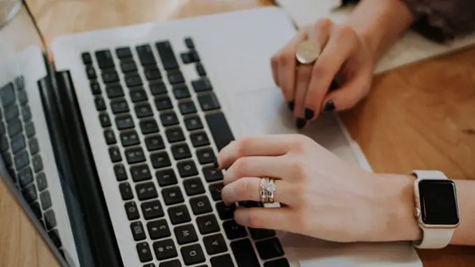Tips karir cemerlang/copyright Unsplash.com/Christin Hume