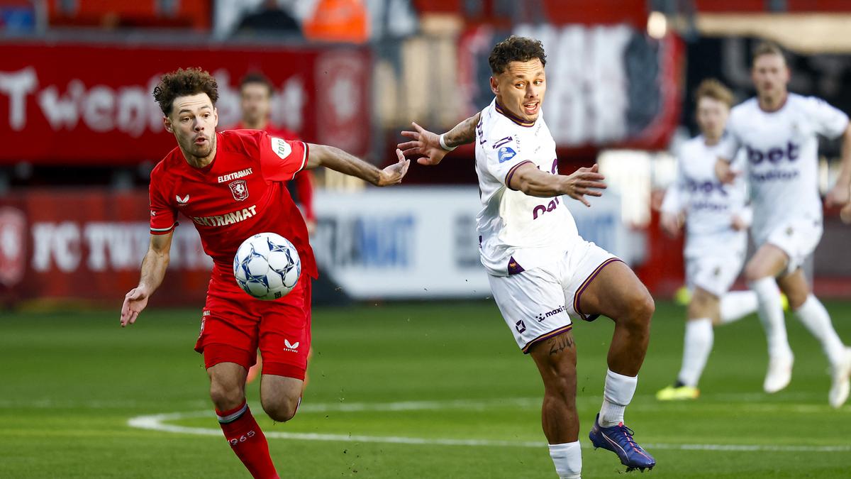 Ragnar Oratmangoen Cedera, Dean James Jadi Sayap Kiri Timnas Indonesia Melawan Australia?