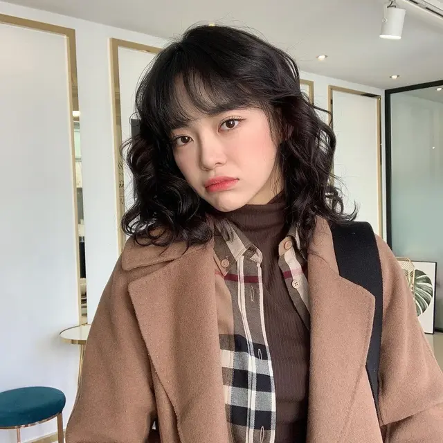 Tren Gaya Rambut Hitam Para Aktris Korea di Drama Terbarunya, Cantiknya Timeless