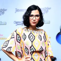 Memerankan orang jahat dalam layar kaca, Dinda Kanya Dewi mengaku kangen. Padahal memerankan antagonis, ia sering mendapatkan perlakuan tidak enak dikehidupan nyata. (Andy Masela/Bintang.com)