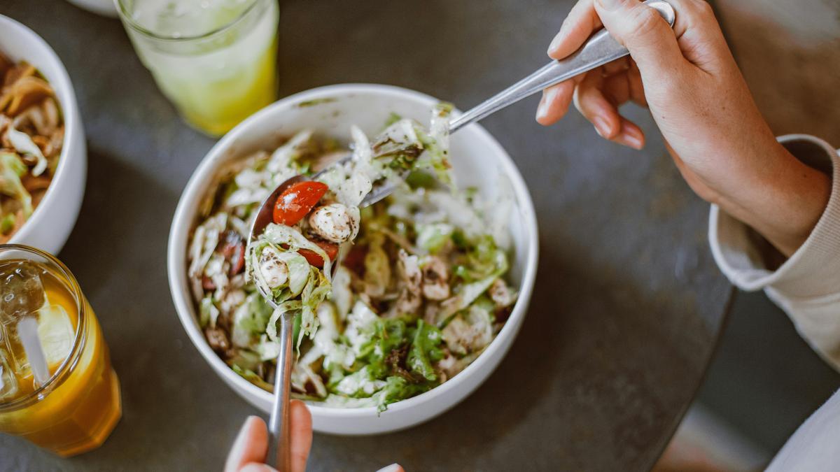 Tips Atasi Asam Lambung: Makanan yang Harus Dihindari dan Dikonsumsi