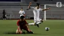 Gelandang Timnas Indonesia U-22, Egy Maulana, menghindari tekel saat melawan Vietnam U-22 pada laga SEA Games 2019 di Stadion Rizal Memorial, Manila, Filipina, Minggu (1/12/2019). Indonesia kalah 1-2 dari Vietnam. (Bola.com/M Iqbal Ichsan)