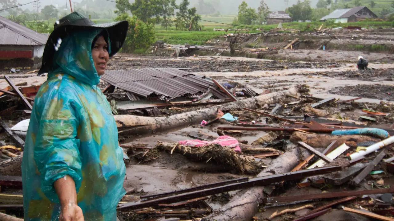 Potret Kerusakan Dampak Bencana Longsor dan Banjir Bandang di Wilayah Sumut, Sumbar, dan Aceh