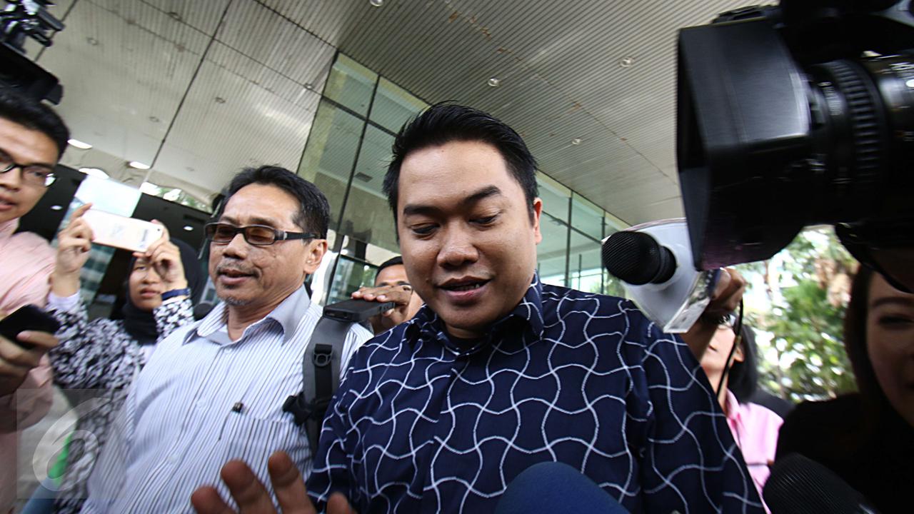 20170125-Anak-Bupati-Klaten-usai-Diperiksa-KPK-Jakarta-Andi-Purnomo-HA