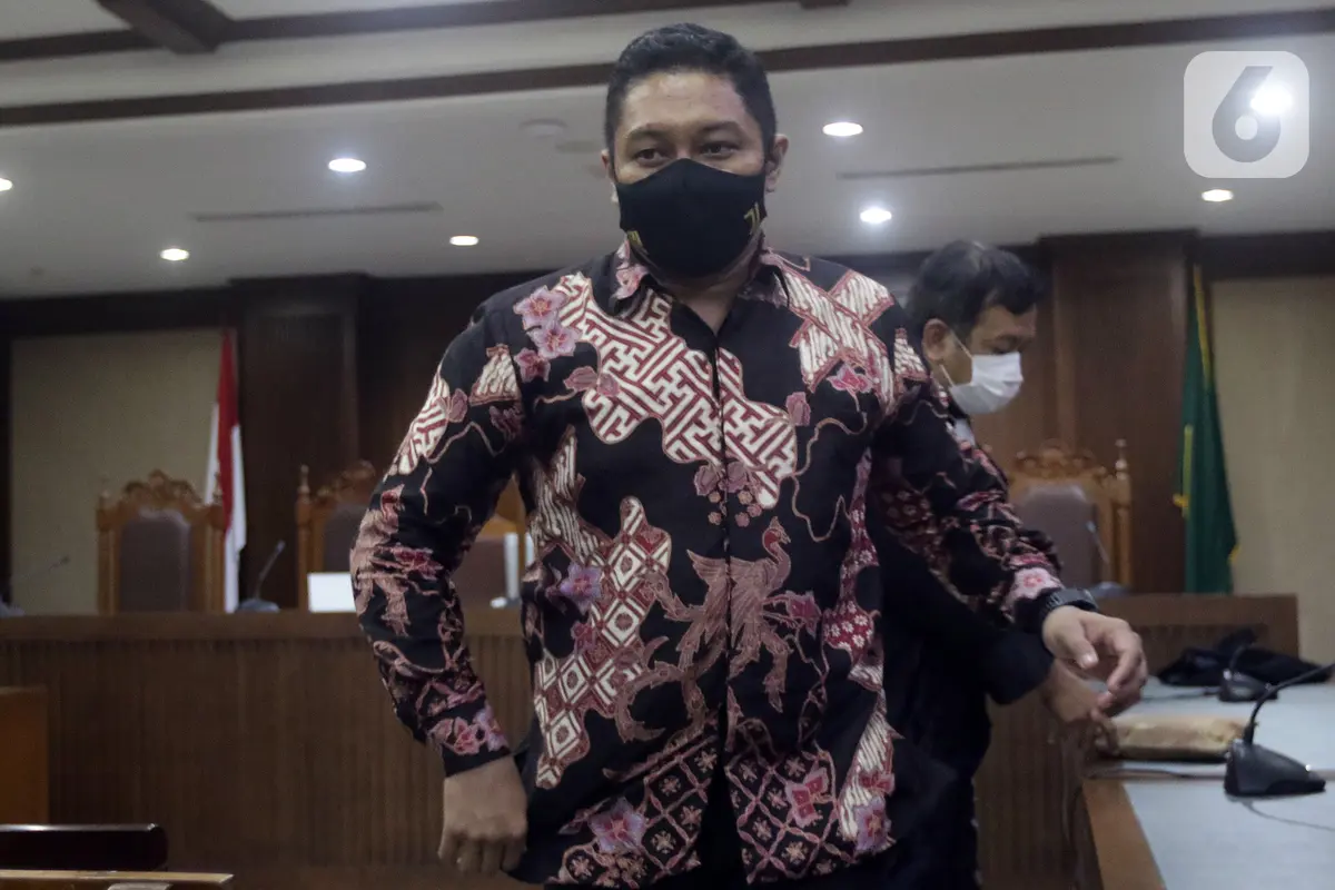 FOTO: Suap Penanganan Perkara, Mantan Penyidik KPK Stepanus Robin Pattuju Divonis 11 Tahun Penjara