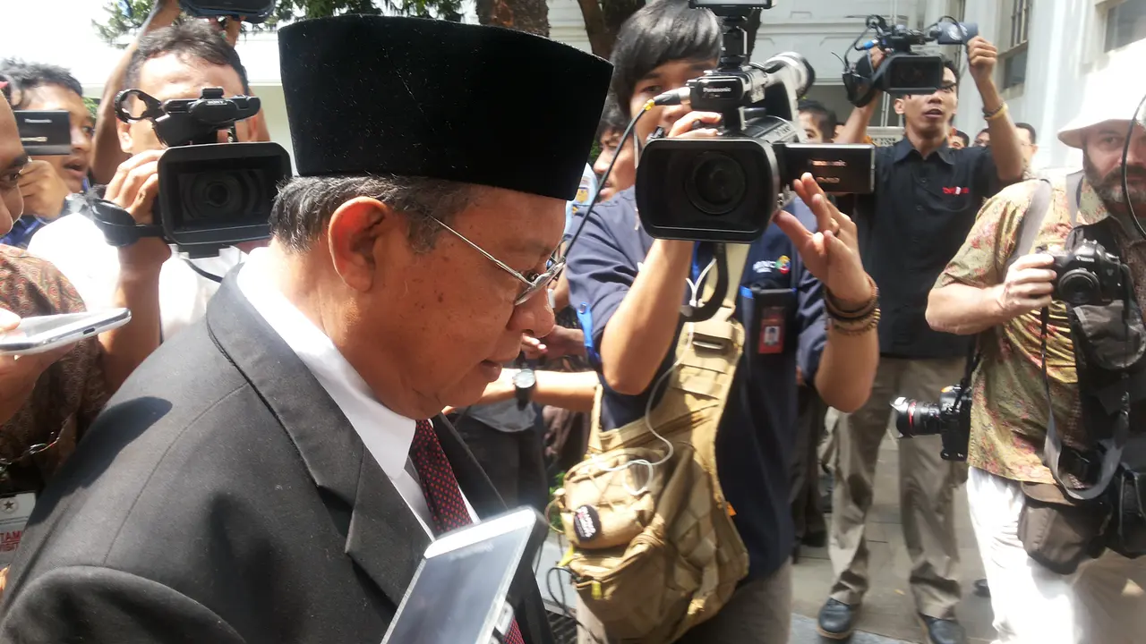 20150812-reshuffle kabinet-istana-darmin