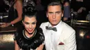 Sumber tersebut mengatakan bahwa Scott akan terus menjaga dan perhatian pada Kourtney. (etonline.com)