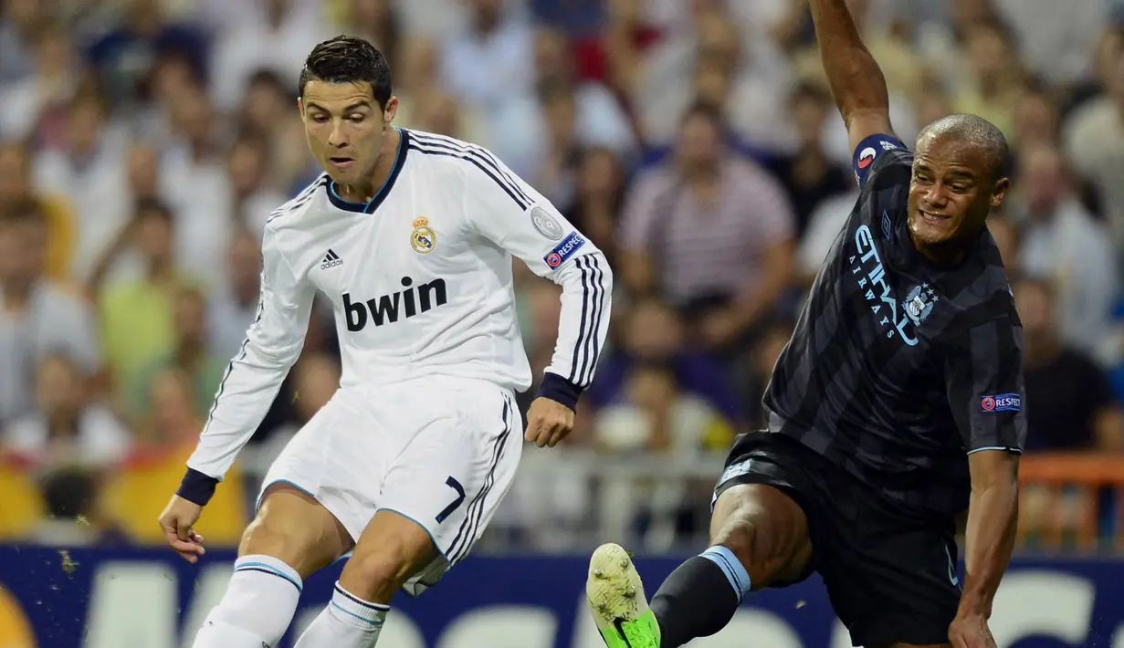 Sedangkan gol terakhir Cristiano Ronaldo ke gawang Manchester City usai hijrah dari MU terjadi saat ia berseragam Real Madrid menang 3-2 atas tamunya Man City di matchday pertama Grup D Liga Champions 2012/2013, 18 September 2012. CR-7 menyumbang 1 gol dalam laga tersebut. (AFP/Javier Soriano)