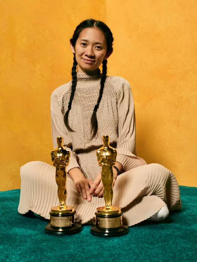 6 Potret Chloe Zhao, Wanita Asia Pertama Peraih Piala Oscar Sutradara Terbaik