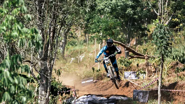 Khoiful Mukhib -  76 Indonesian Downhill 2019