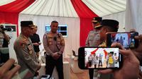 Kapolda Metro Jaya Irjen Pol Karyoto meninjau langsung pos pengamanan Operasi Ketupat Jaya 2025 di Rest Area Km 39A, Sabtu (22/3/2025). (Ady Anugrahadi).