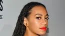 Solange Knowles, adik dari Beyonce ini memiliki anak pada usia 17 tahun pada 2004. Di tahun yang sama ia menikah dengan Daniel Smith yang waktu itu berusia 19 tahun. Ia bahkan merekam lagu untuk bayi laki-lakinya itu. (AFP/Bintang.com)