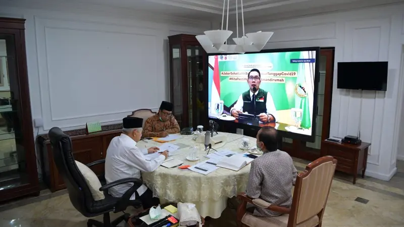 Gubernur Jabar Ridwan Kamil teleconference dengan Wapres Ma'ruf Amin.