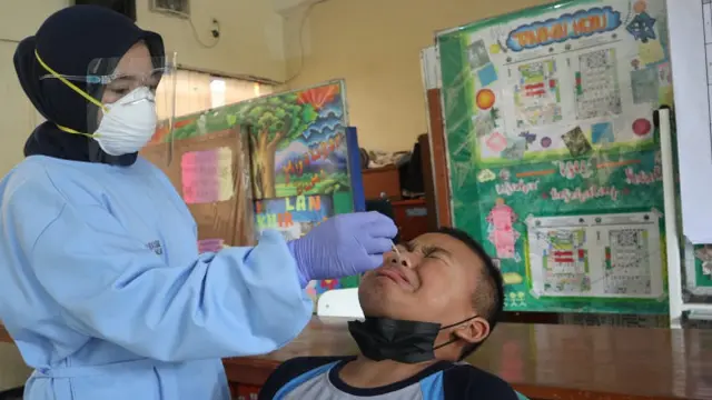 Tes Antigen Acak ke SD dan SMP Usai Muncul Covid-19 di Dua Sekolah Kota Malang