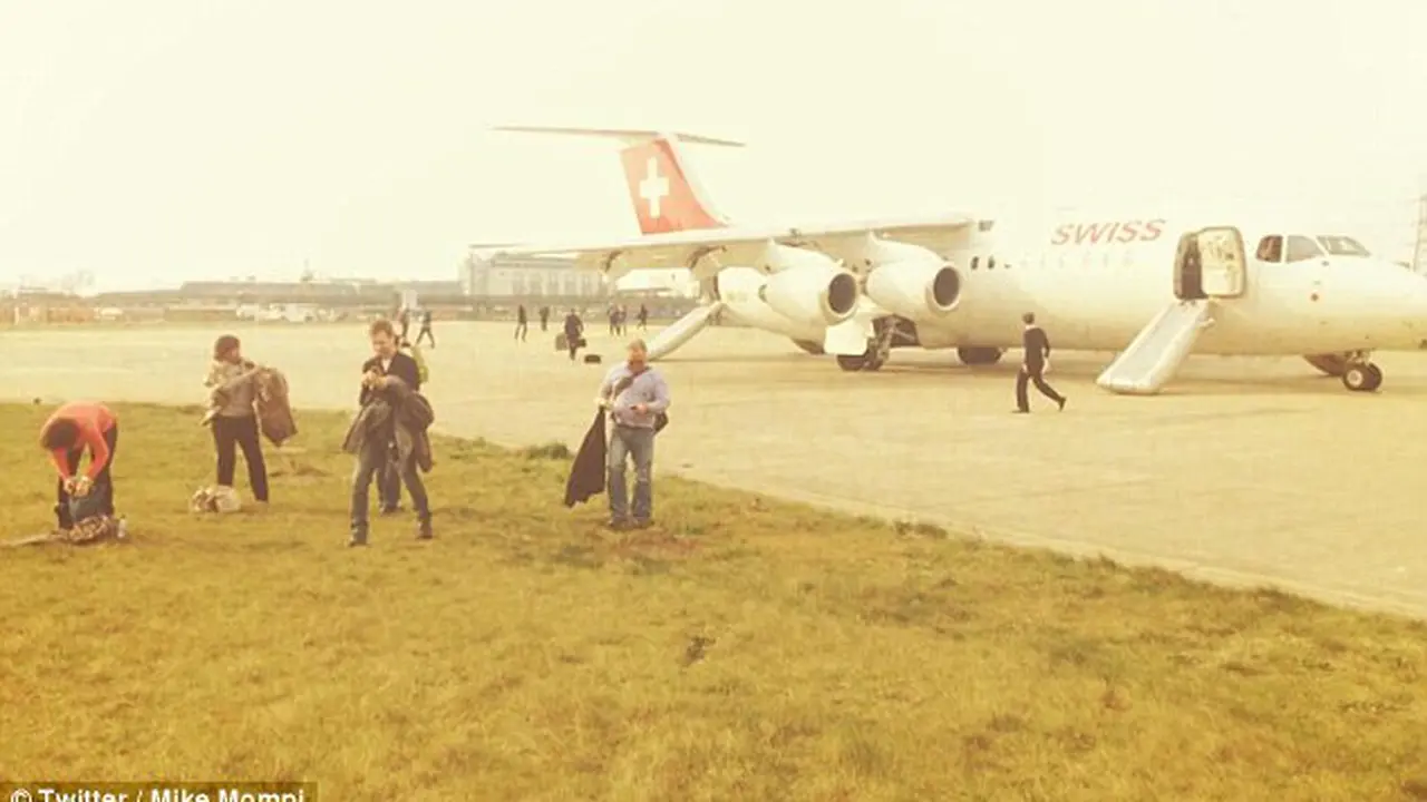 Mesin Pesawat Swiss Jet Meledak. Bandara London City Ditutup