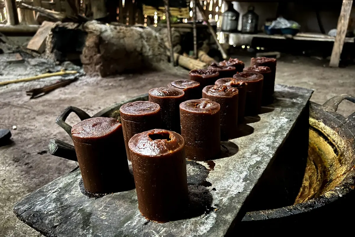 Gula Aren hasil produksi masyarakat Desa Banjar Banyuwangi (Hermawan Arifianto/Liputan6.com)