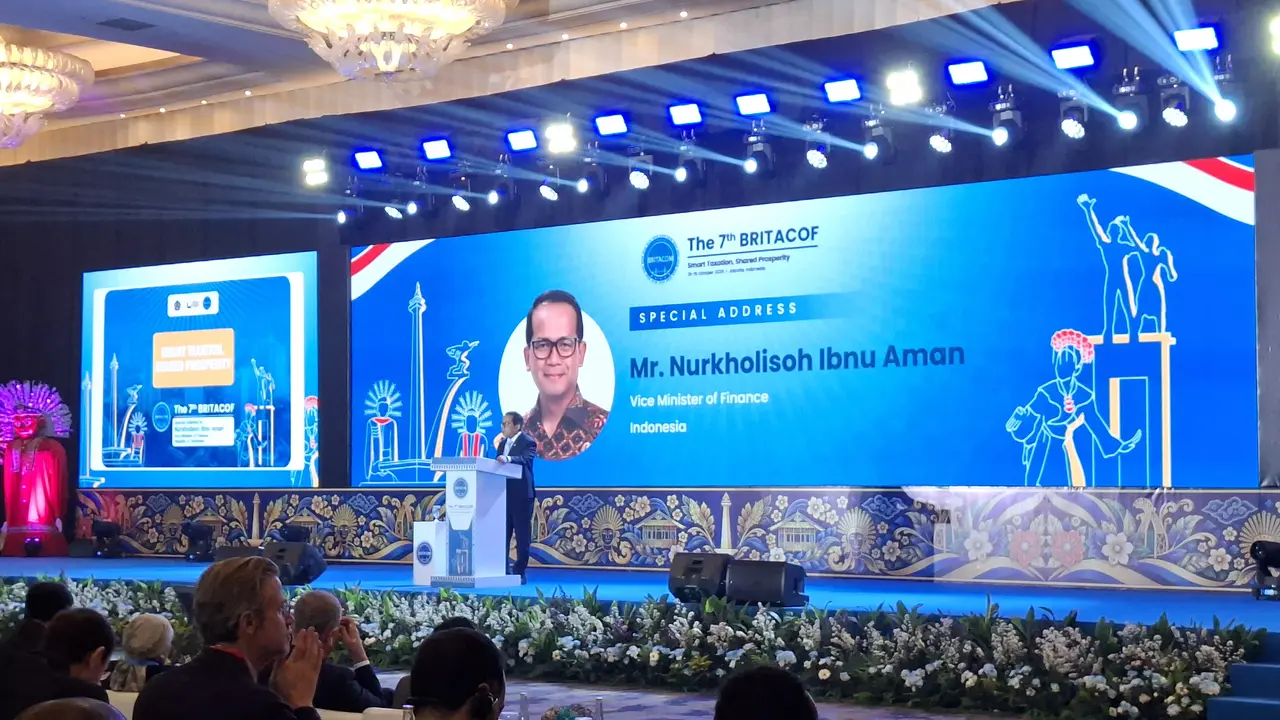 Wakil Menteri Keuangan (Wamenkeu) Nurkholisoh Ibnu Aman di Hotel Mulia, Jakarta, Selasa (13/10/2026).