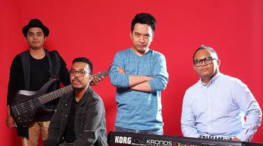 Melamarmu Lagu Bahagia Dari Badai Romantic Project News Entertainment Fimela Com