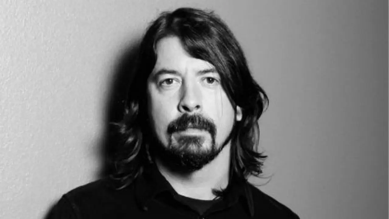 [Bintang] Dave Grohl
