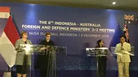 Menteri Pertahanan RI Prabowo Subianto dan Menteri Luar Negeri RI Retno Marsudi serta Menteri Pertahanan Australia Linda Reynolds dan Menteri Luar Negeri Australia Marise Payne di sela Bali Democracy Forum ke-12. (Dokumentasi Kemlu RI)