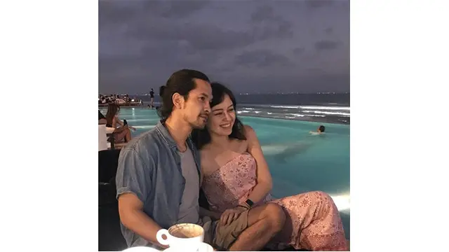 Umumkan Kehamilan, Ini 7 Potret Mesra Kimberly Ryder dan Sang Suami