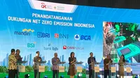 Penandatanganan Dukungan Net Zero Emission Indonesia dalam acara "Indonesia Banking Road to Net Zero" yang diselenggarakan oleh Otoritas Jasa Keuangan (OJK), di Jakarta, Senin (4/3).(Sumber: Istimewa).