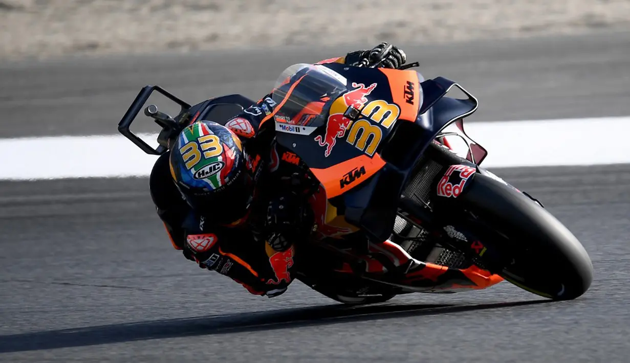 Brad Binder mampu lebih dulu melesat ketika kualifikasi baru dimulai, dengan rider Pramac Ducati sempat kesulitan mencatatkan waktu paling cepat. (Toshifumi KITAMURA/AFP)
