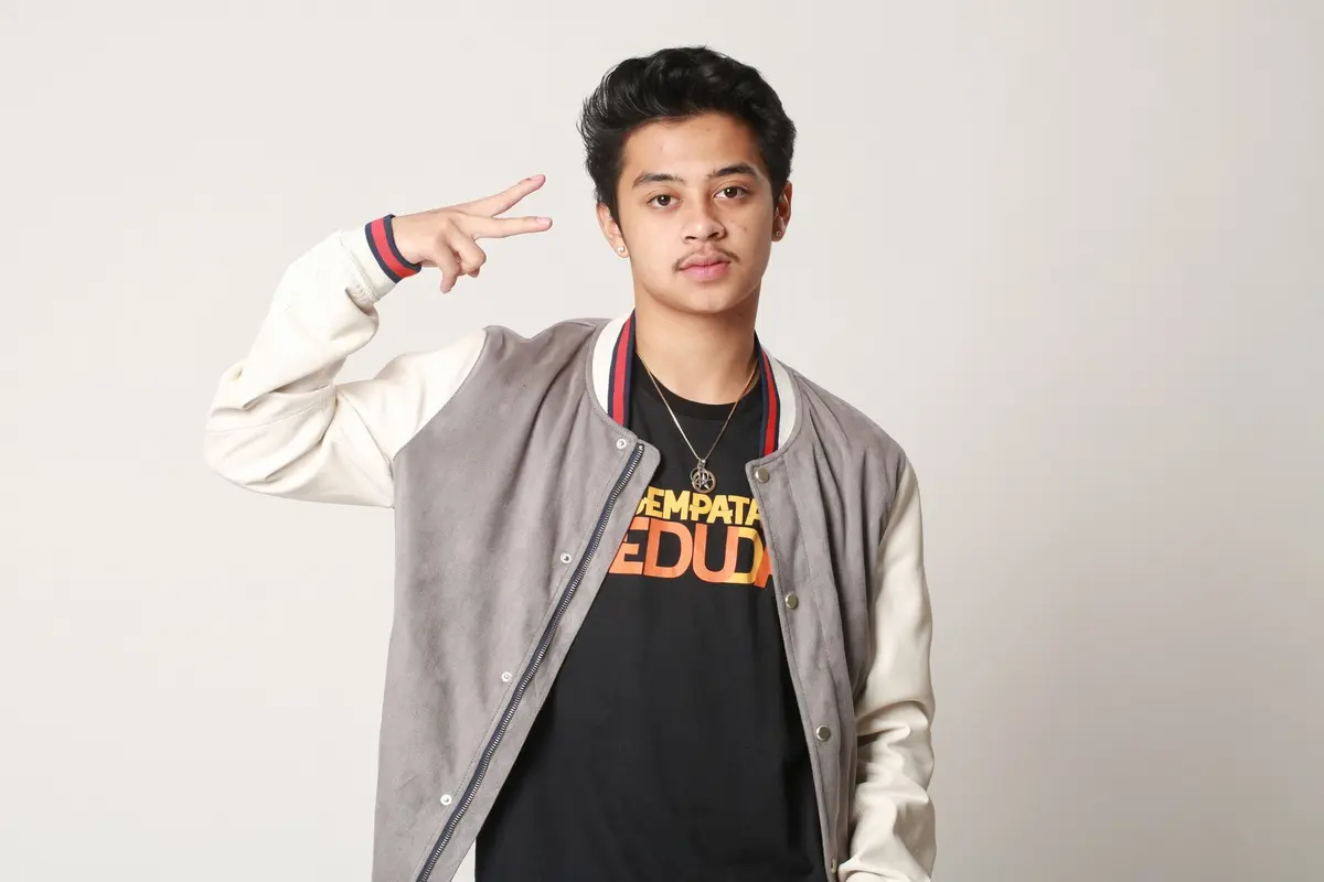 [Fimela] Bastian Steel