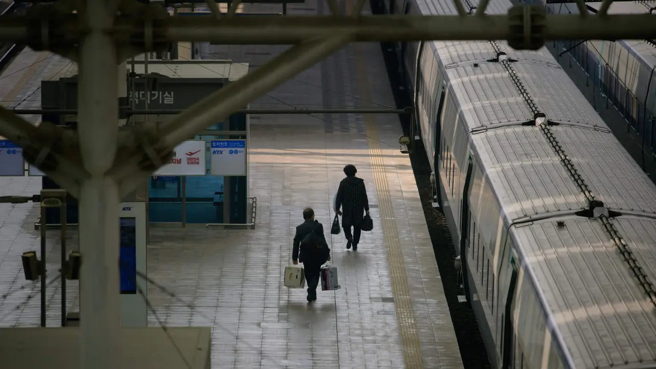 Suasana Stasiun Kereta Seoul Menjelang Liburan Imlek