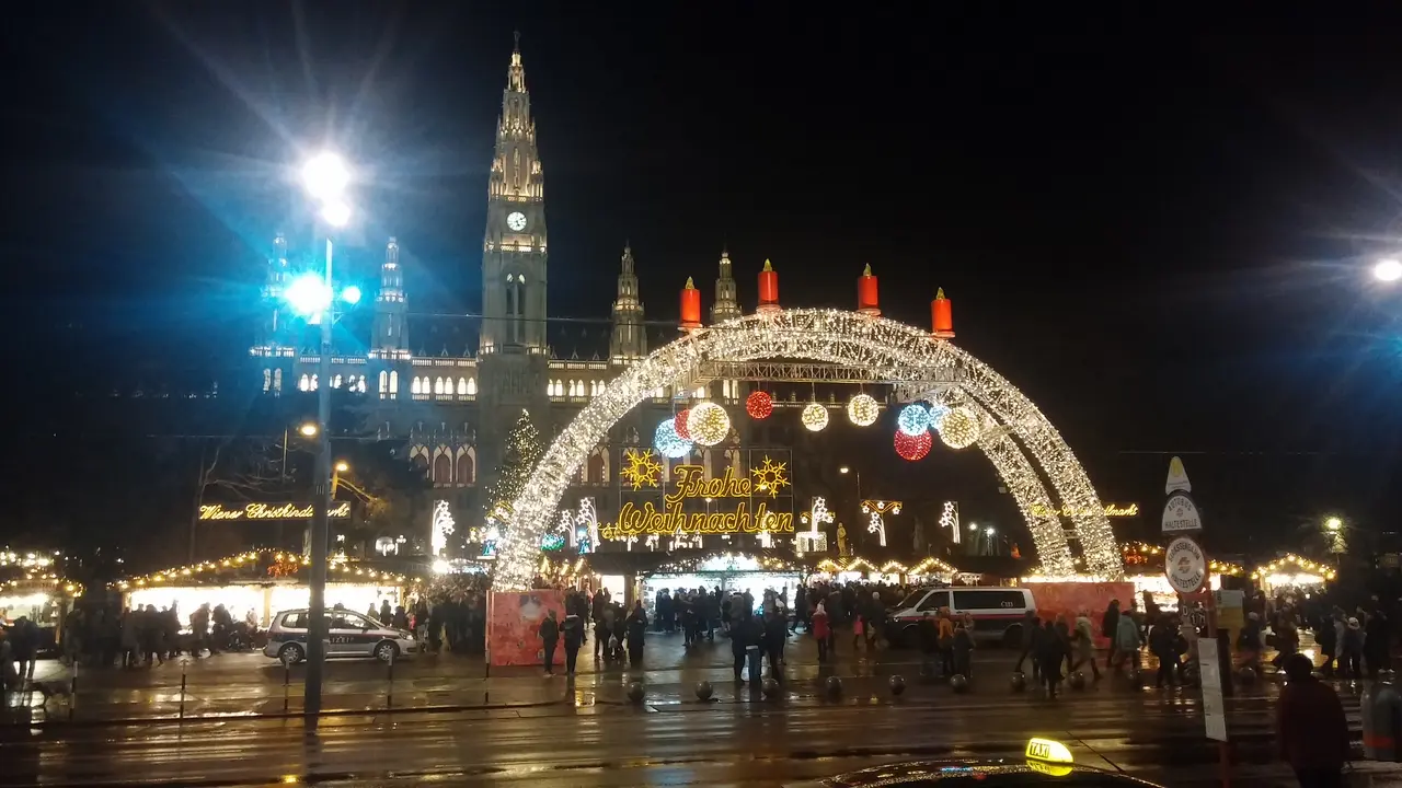 Pasar Natal di Rathaus, Wina, Austria. (Liputan6.com/Reza Khomaini)