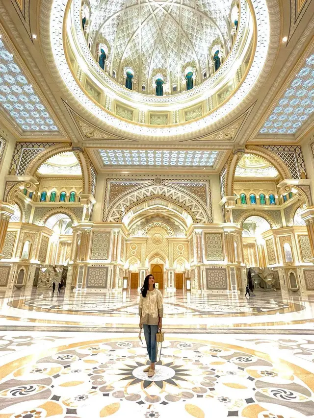 Momen Liburan Raline Shah di Dubai, Kunjungi Banyak Tempat Menarik. (Sumber: Instagram/ralineshah)