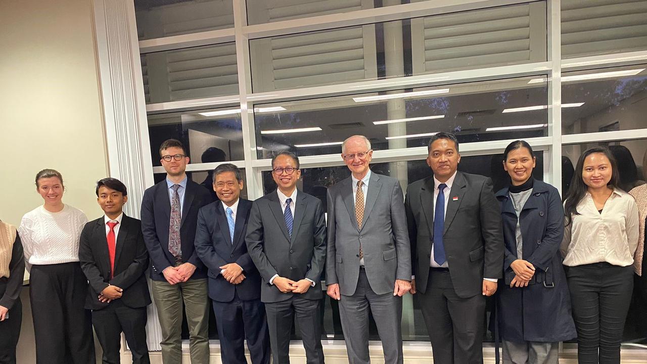 Keanggotaan sebagai Troika G20 dan posisi keketuaan ASEAN 2023.