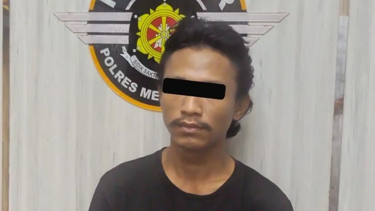 Pelaku pencurian sepeda motor yang menyamar sebagai tukang ojek di Jakarta Pusat.