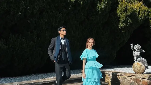 Anna Jobling Artis Malaysia saat Hadir Pernikahan Amanda Rawles. [@annajobling]