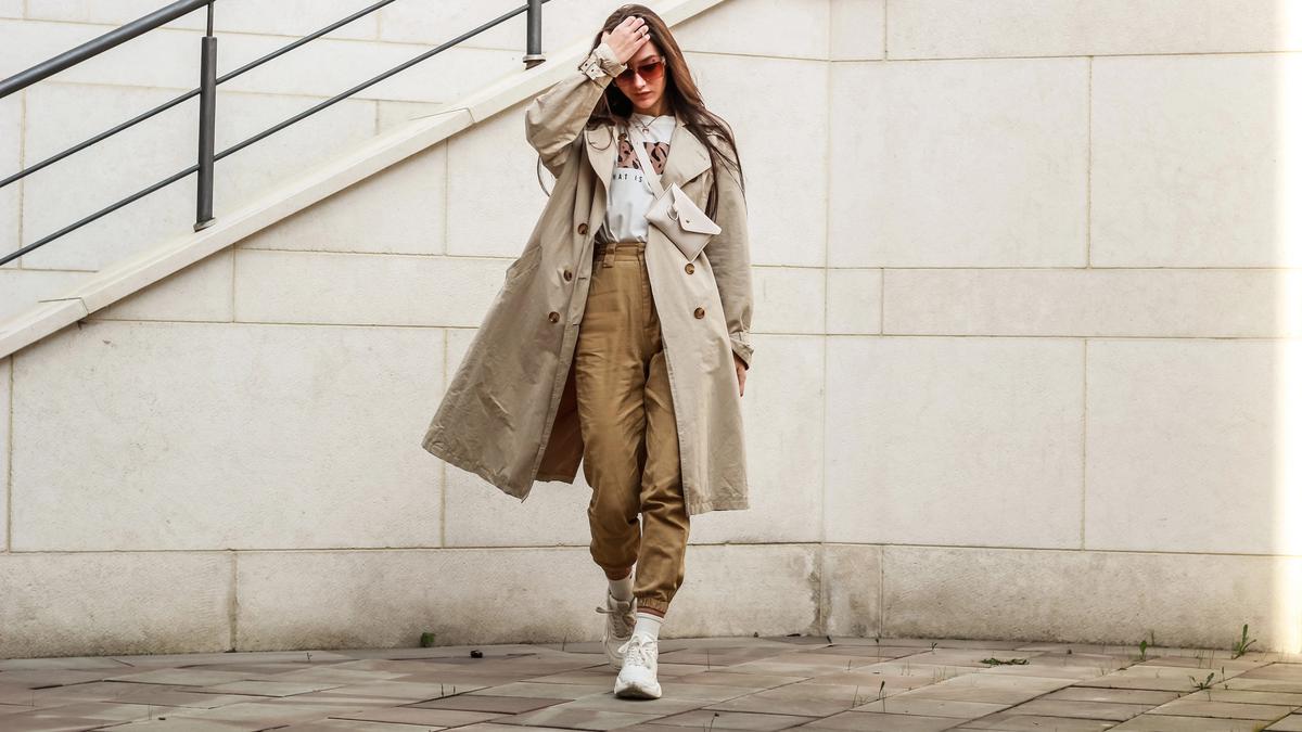 10 Ide Mix and Match Long Coat yang Stylish, Bikin Look Jadi Naik Level