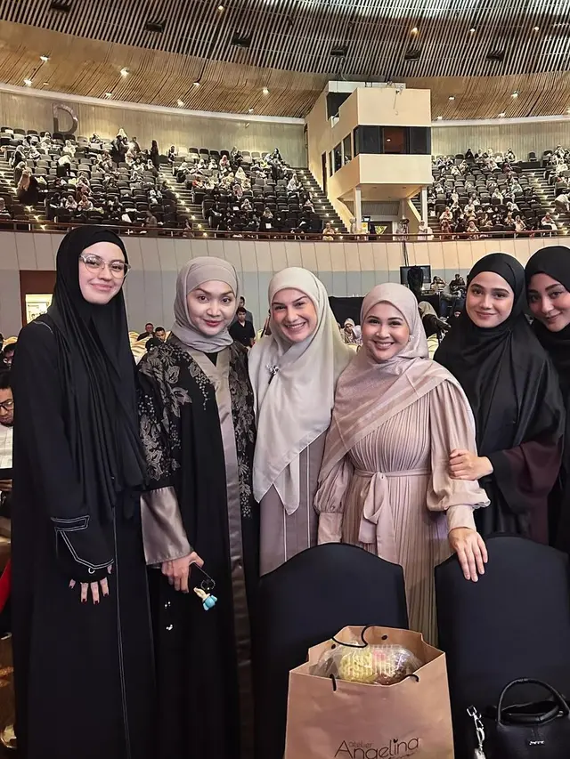 Kimberly Ryder ikut kajian (Instagram/_irishbella_)