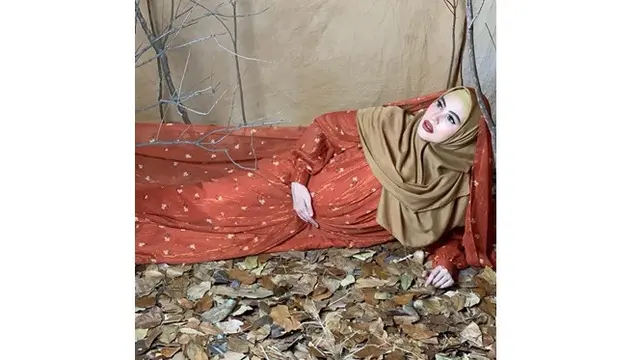 6 Potret Maternity Shoot Kartika Putri, Elegan dengan Berbagai Macam Busana