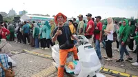 Prabowo Gelar Pasar Murah, Warga Dapat Kupon Belanja Rp 500 Ribu hingga Motor Listrik