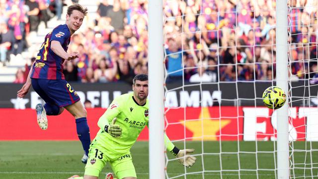 Bungkam Levante 3-0, Barcelona Gusur Real Madrid dari Puncak Klasemen