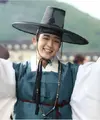 Lee Joon Gi terlihat begitu tampan saat memakai hanbok. Hal itu dapat dilihat saat ia bermain dalam drama Scarlet Heart: Goryeo, Gunman in Joseon, dan The King and the Clown. (Foto: soompi.com)